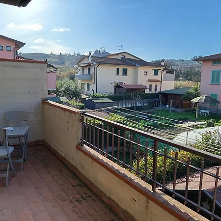 Apartment Casa Serena A Carmignano
